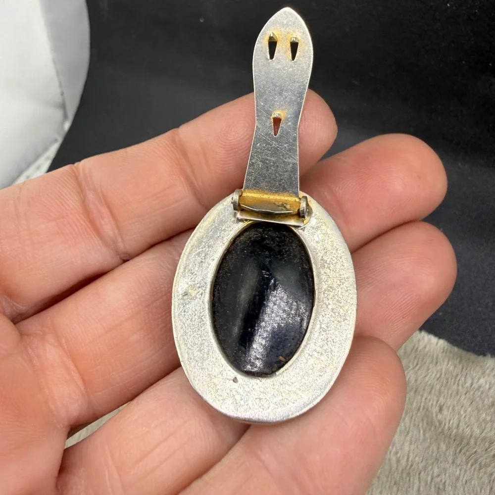 Vintage Dress Clip‎ Silver Tone Black Stone